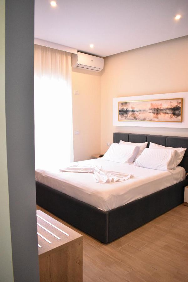 Delmar Apartments Golem  Extérieur photo